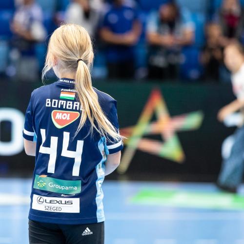 Emma Bombac levele a #HandballFamily-nek